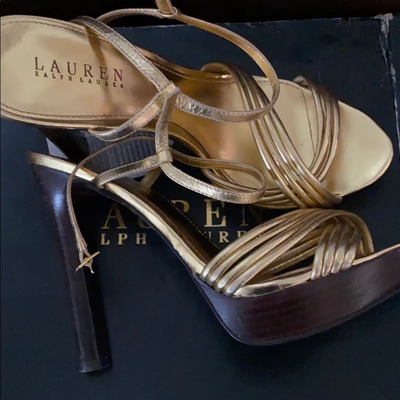 Brand new Ralph Lauren Gold sandal w/wood platform - Picture 2 of 7
